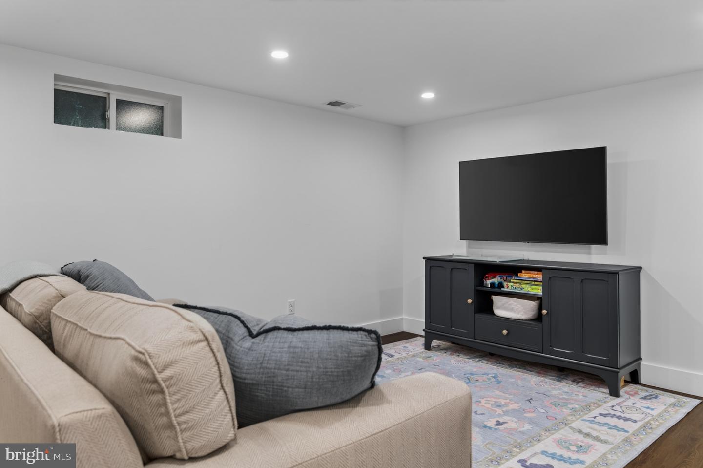 5 Bristol Cir Property Photo 45
