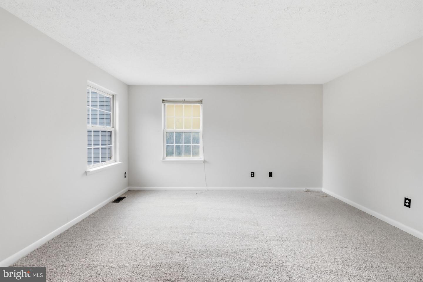 409 Lily Brook Ct Property Photo 21