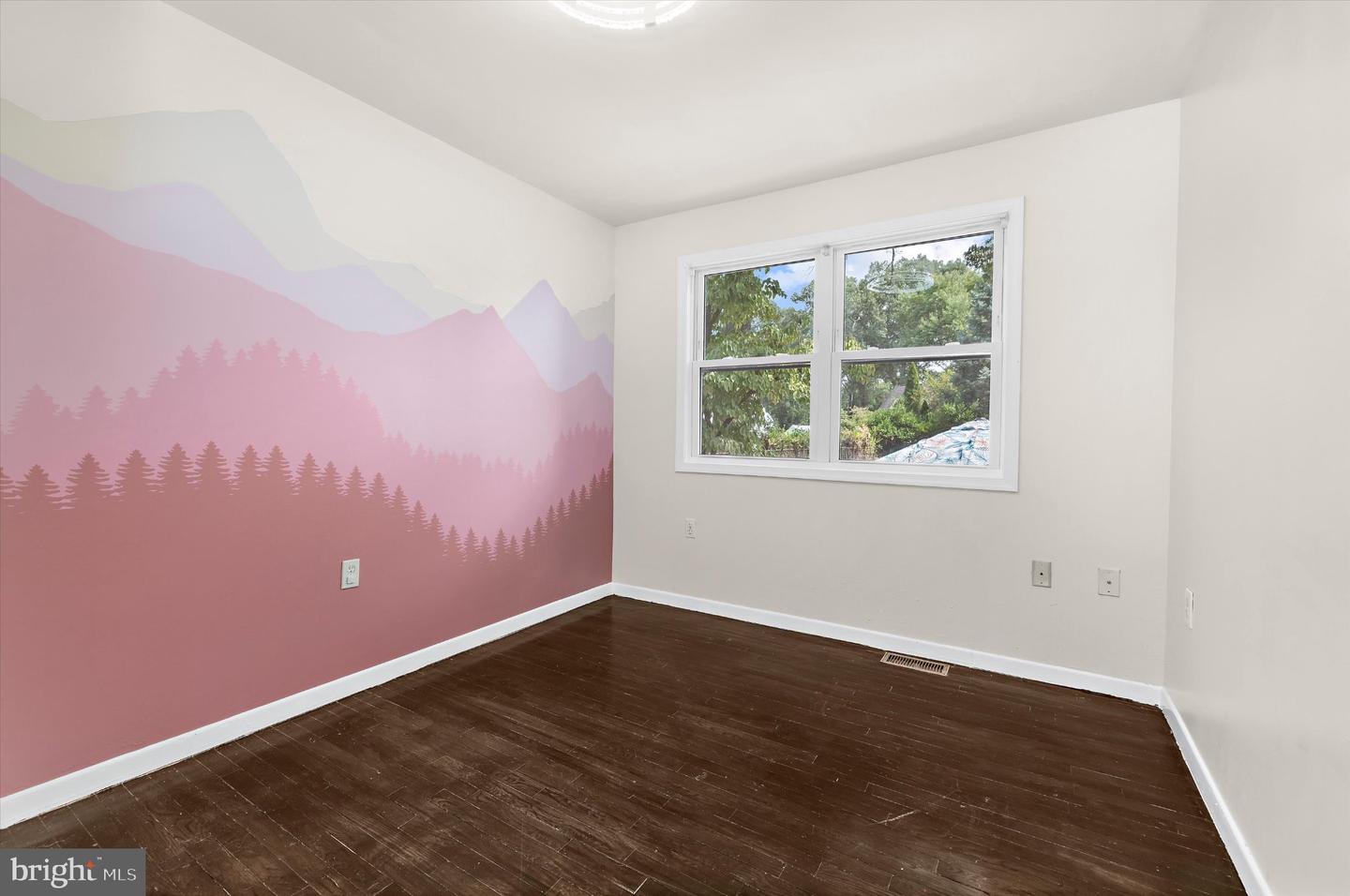 243 12th Property Photo 29