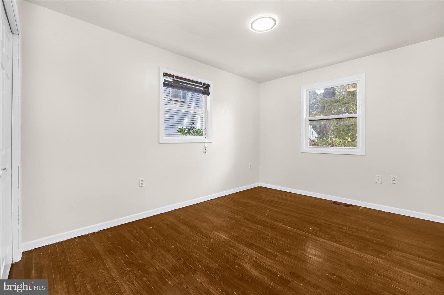 243 12th Property Photo 31
