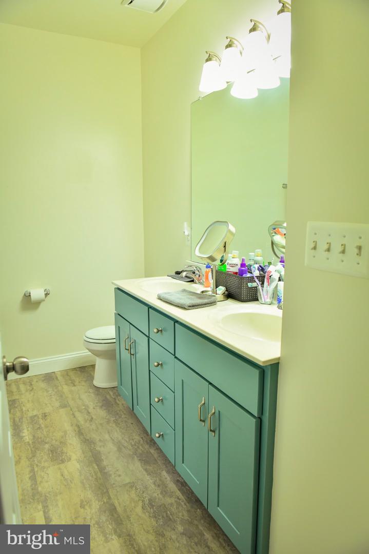 326 Margate Dr Property Photo 10