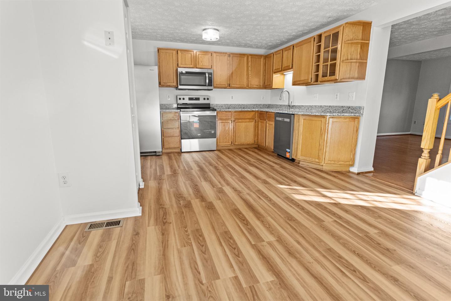 899 Chestnut Cove Dr Property Photo 9