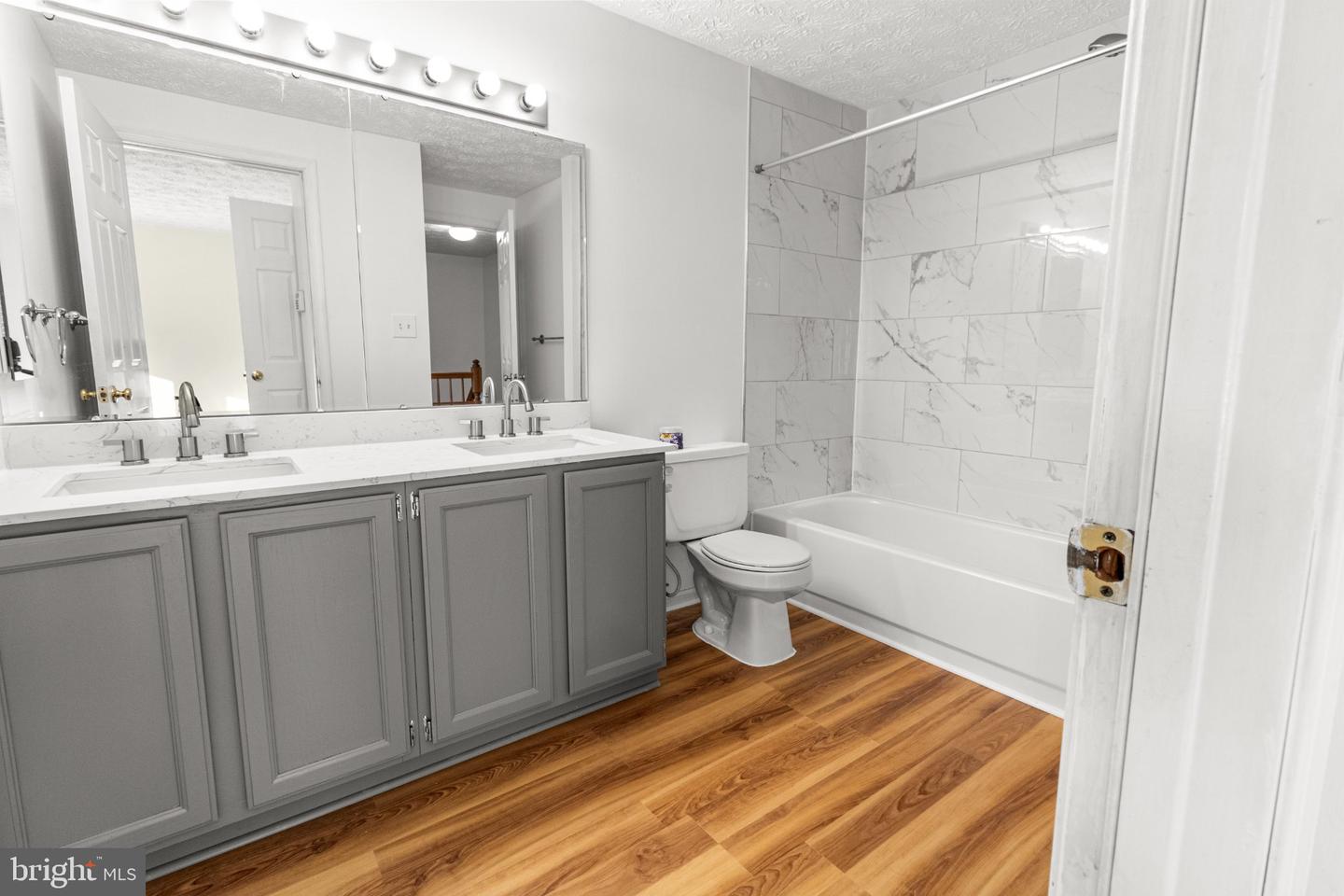 899 Chestnut Cove Dr Property Photo 28