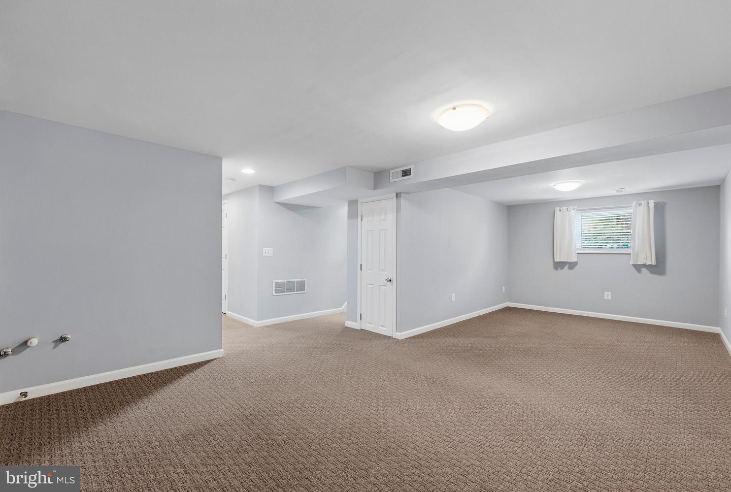 756 219th St Property Photo 19