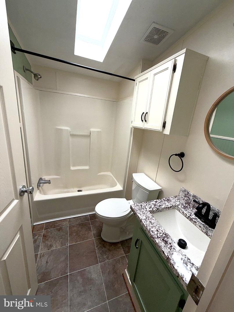 7959 Telegraph Rd #84 Property Photo 23