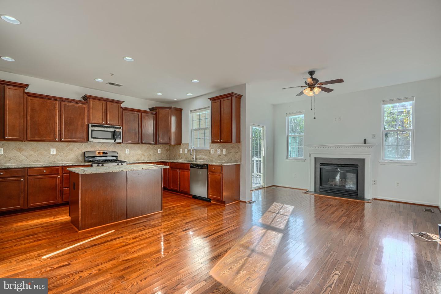 7418 Macon Dr Property Photo 15