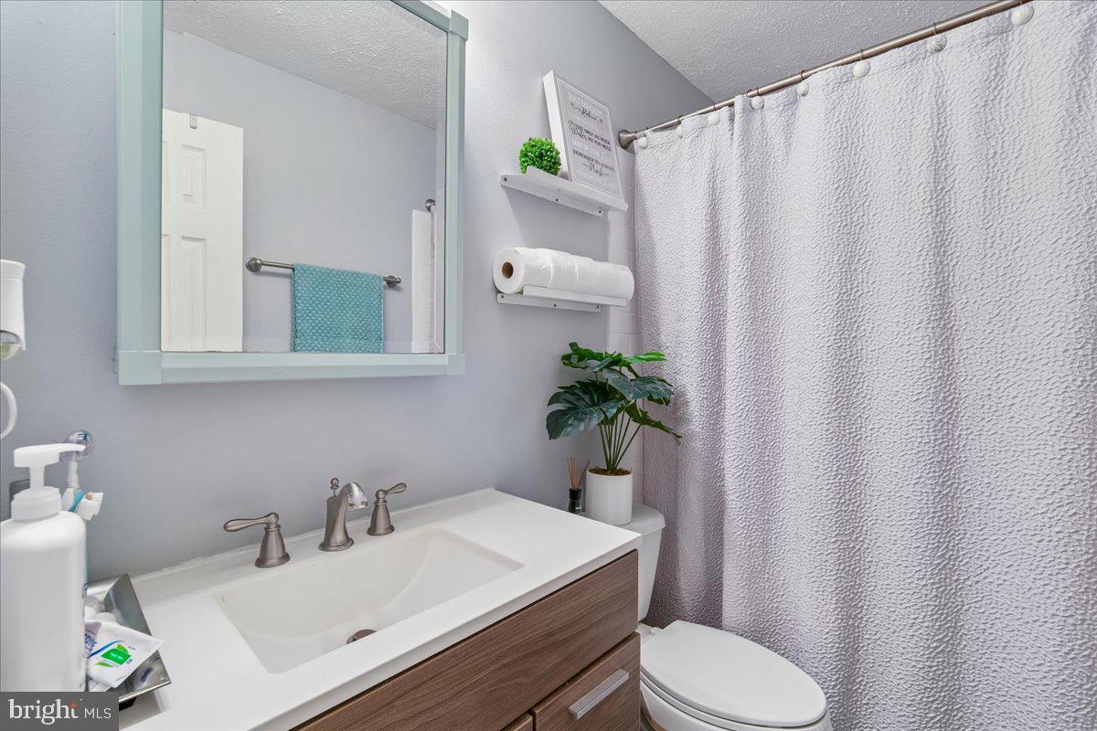 1724 Jones Falls Ct Property Photo 22