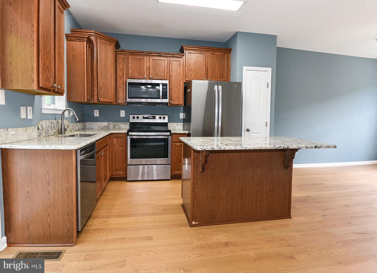 6857 Archibald Dr Property Photo 5