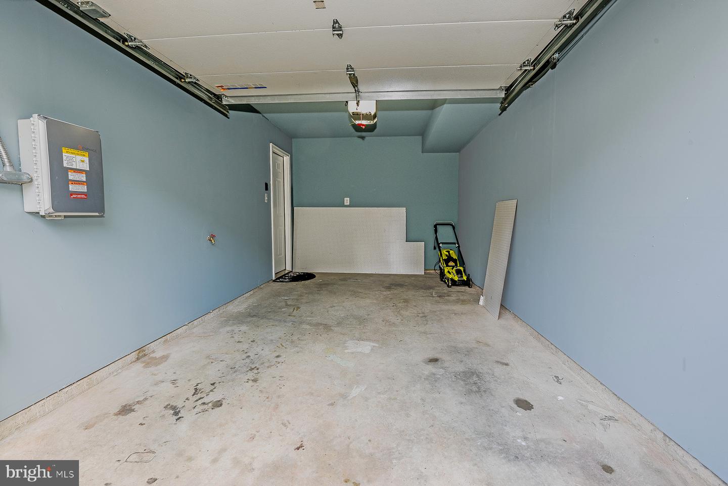 6857 Archibald Dr Property Photo 27