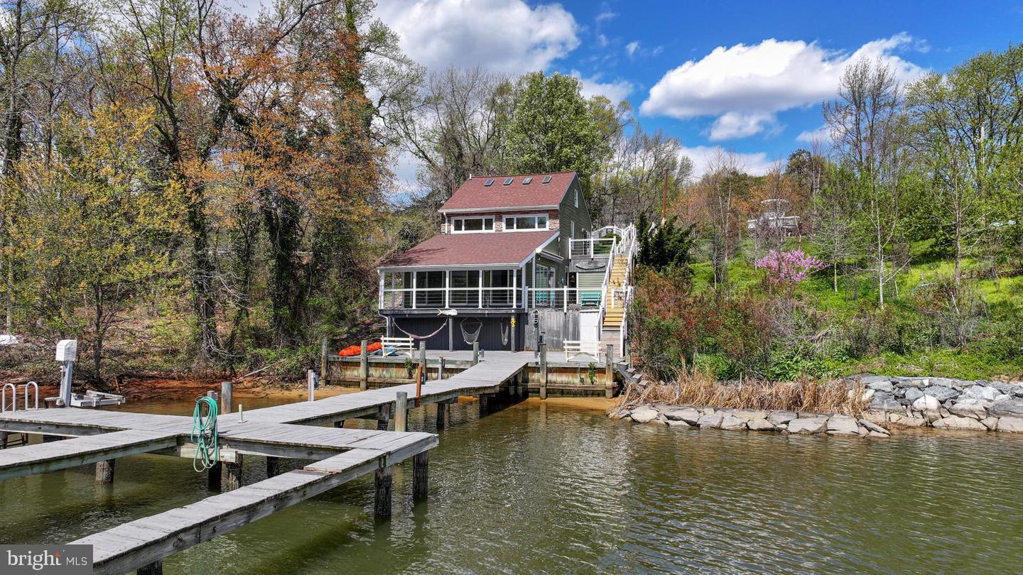 811 Long Cove Rd Property Photo 1