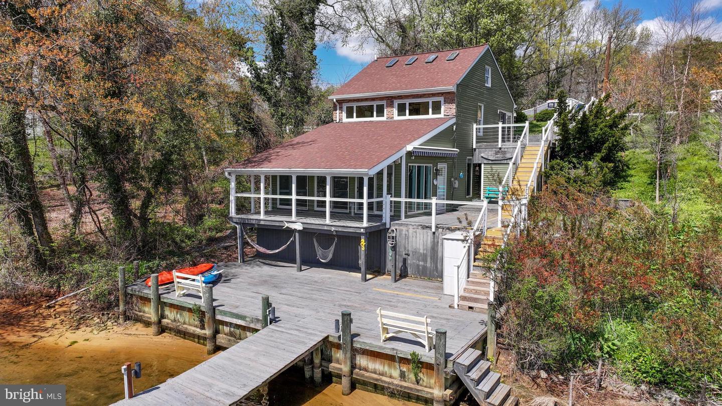 811 Long Cove Rd Property Photo 4