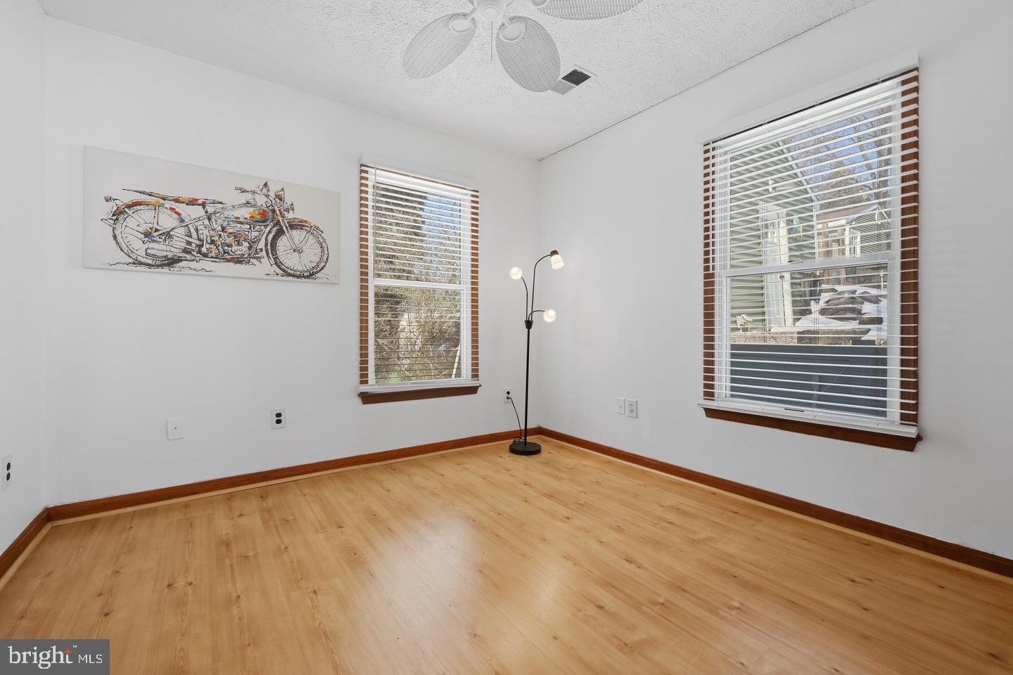 811 Long Cove Rd Property Photo 12