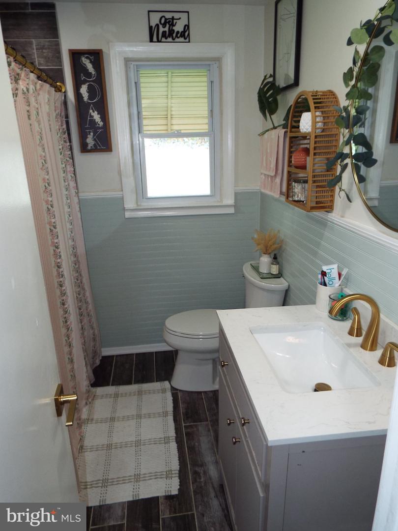 905 Wanda Rd Property Photo 11