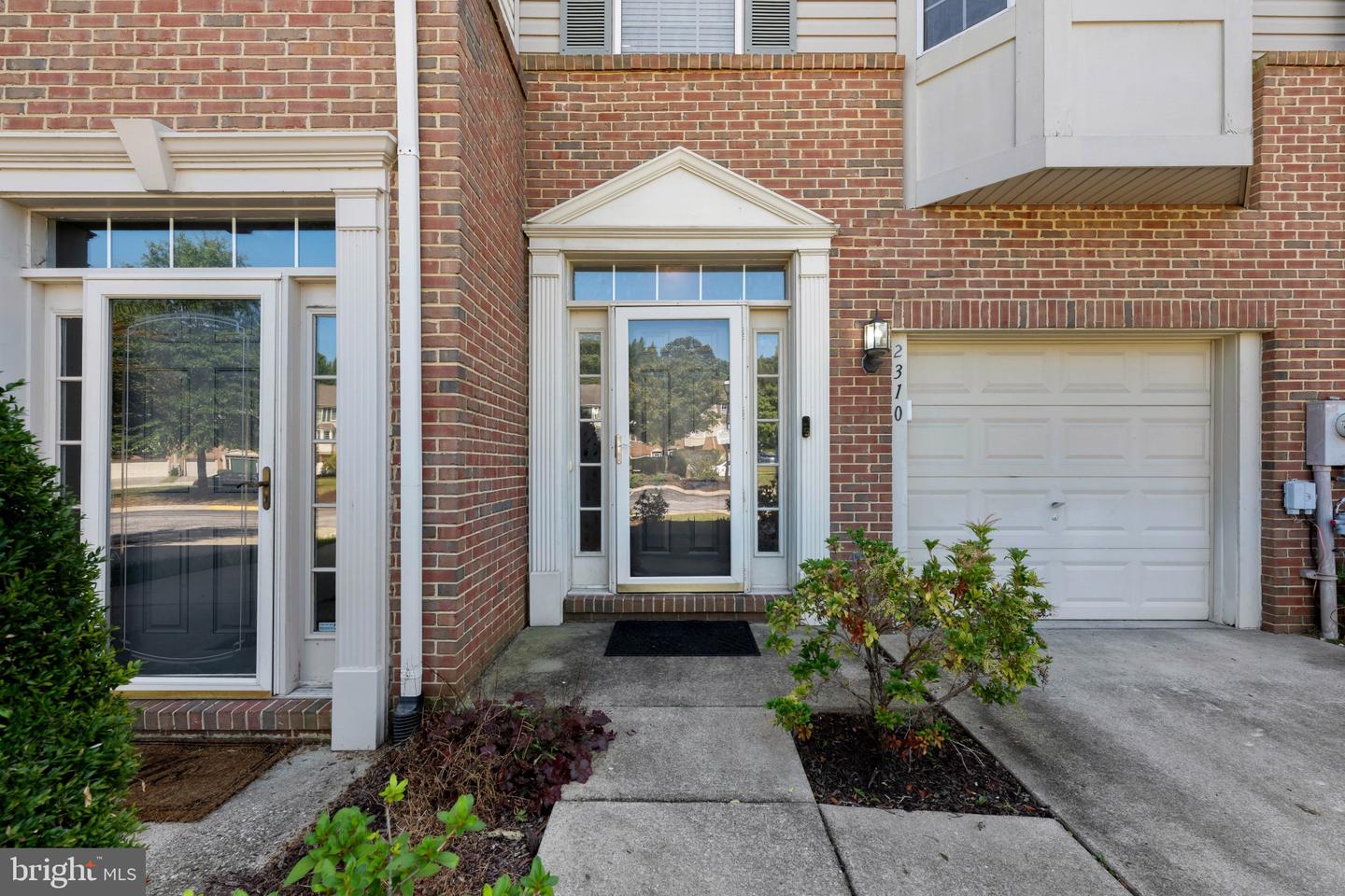 2310 Sandy Walk Way Property Photo 2