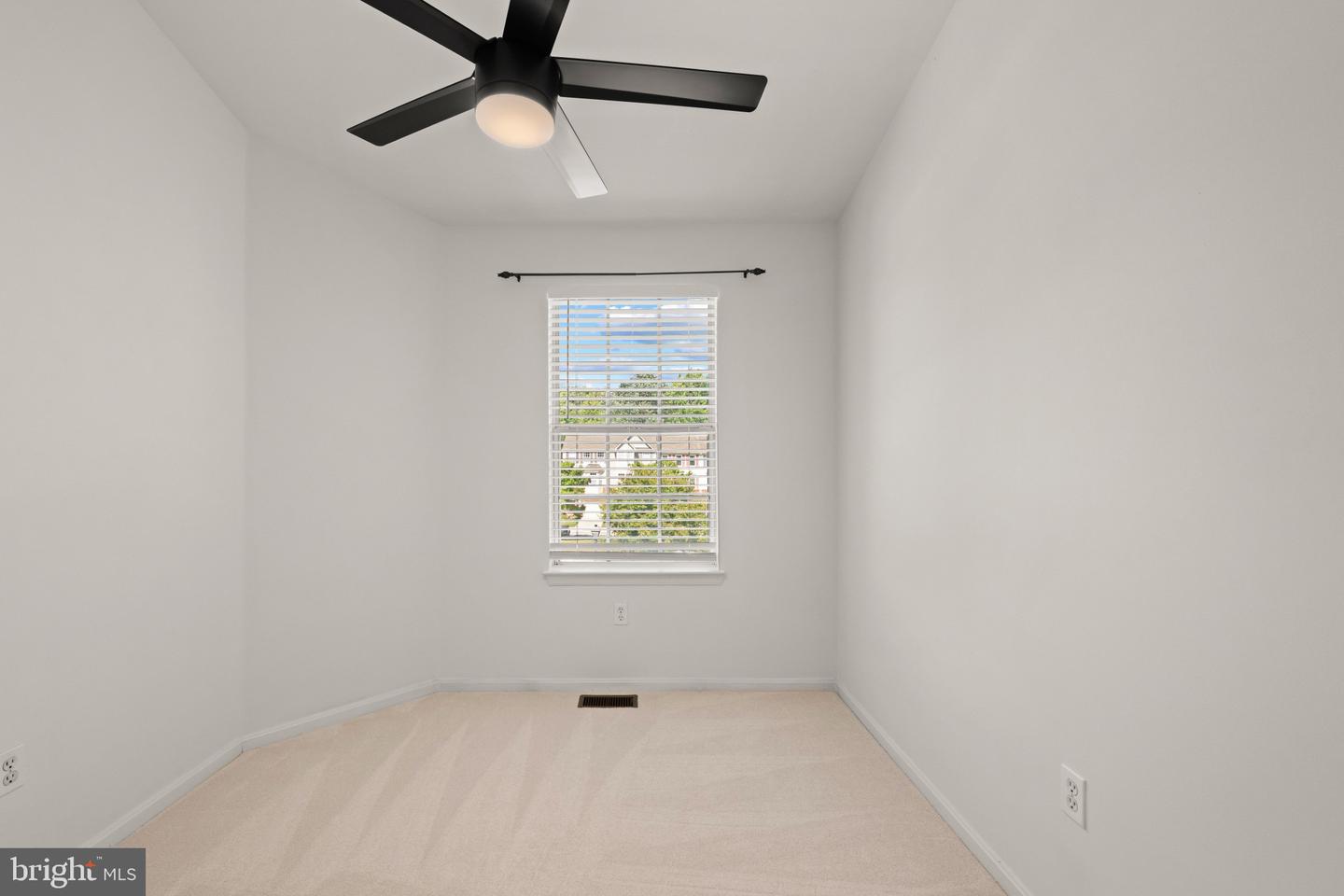 2310 Sandy Walk Way Property Photo 25