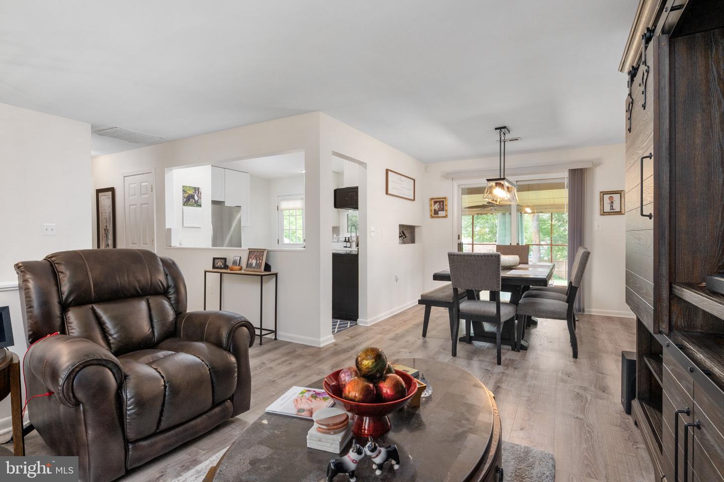 1155 Spruce Tree Ln Property Photo 10