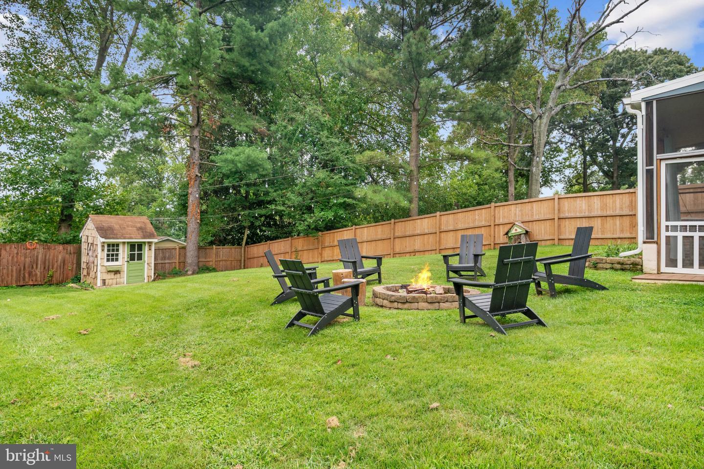 1155 Spruce Tree Ln Property Photo 29