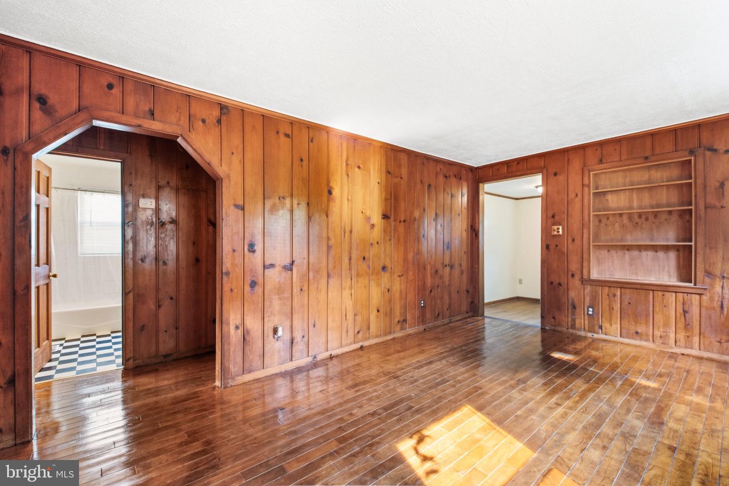 301 Lakeview Ave Property Photo 5