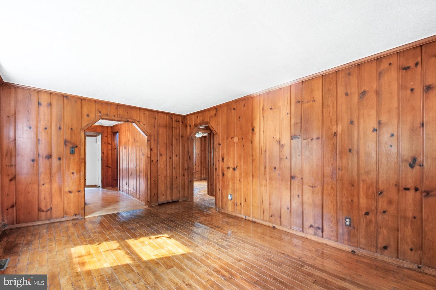 301 Lakeview Ave Property Photo 6