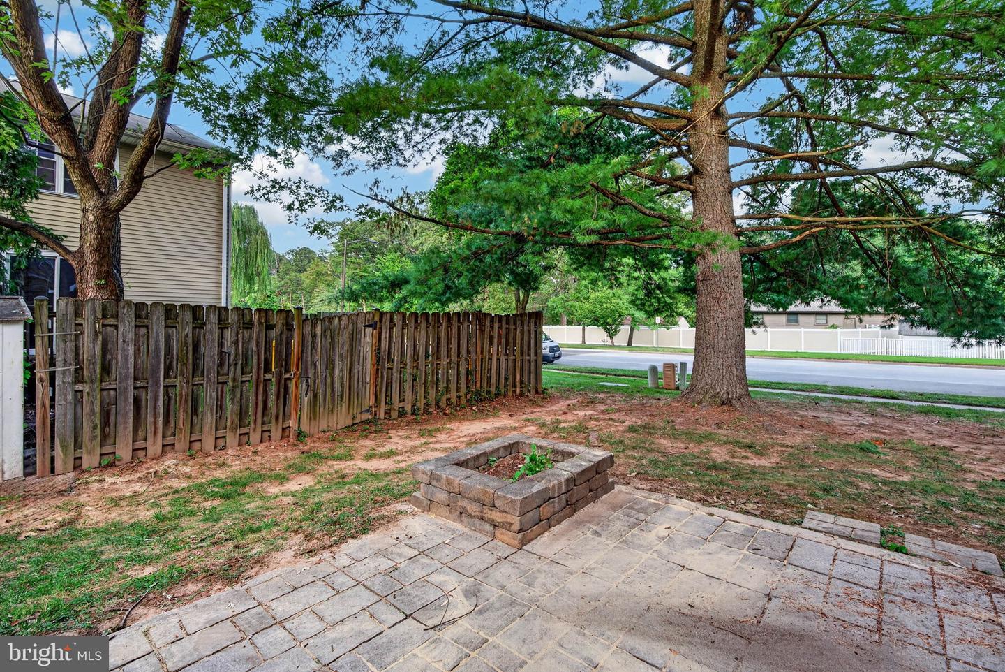 266 Chalet Cir E Property Photo 33