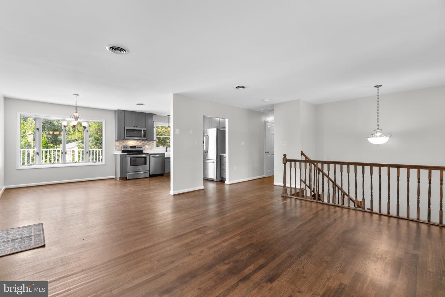 809 Hollywood Blvd Property Photo 3