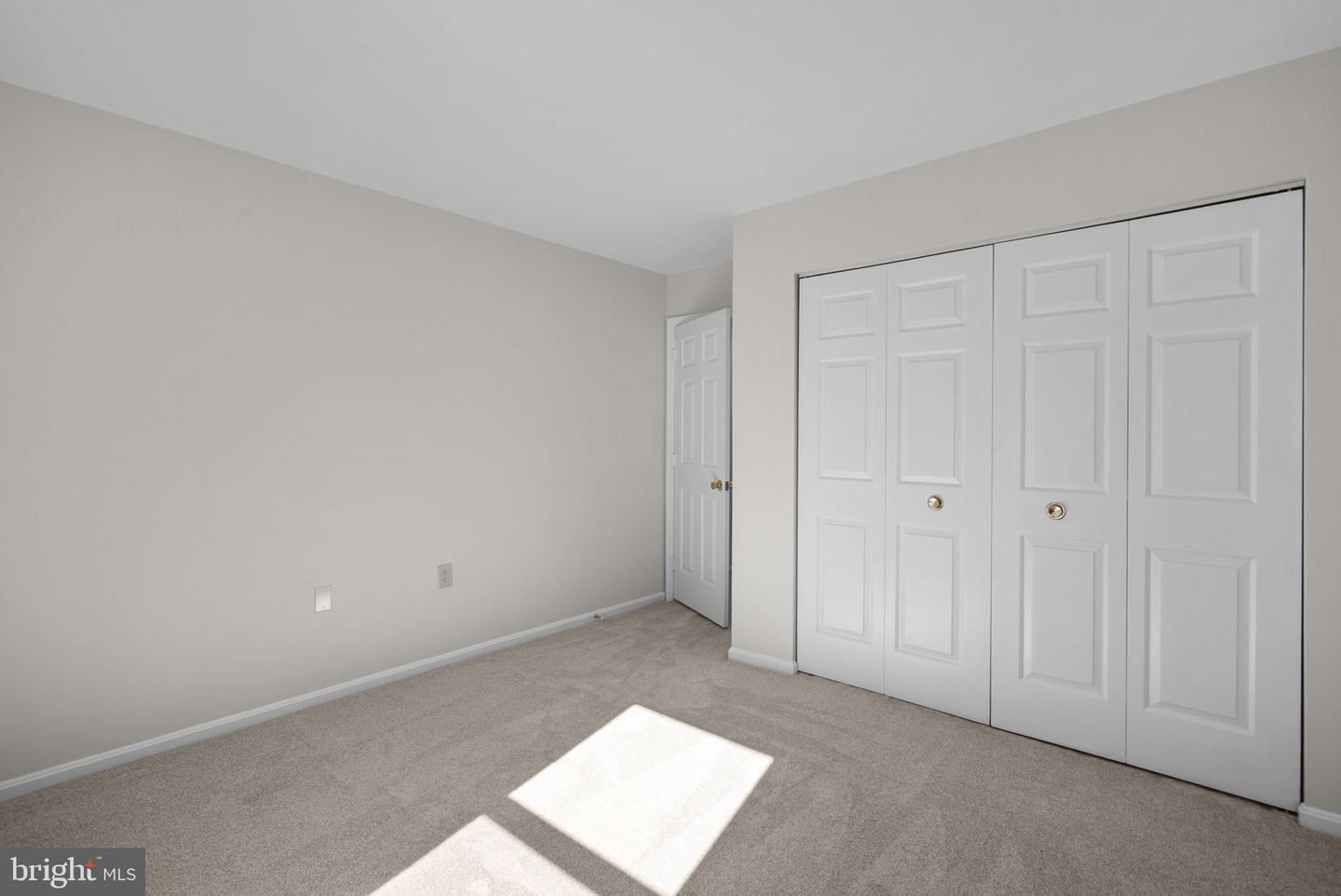 953 Mastline Dr Property Photo 26