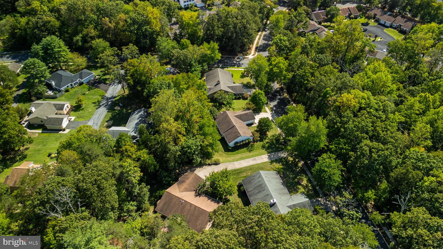 953 Mastline Dr Property Photo 36