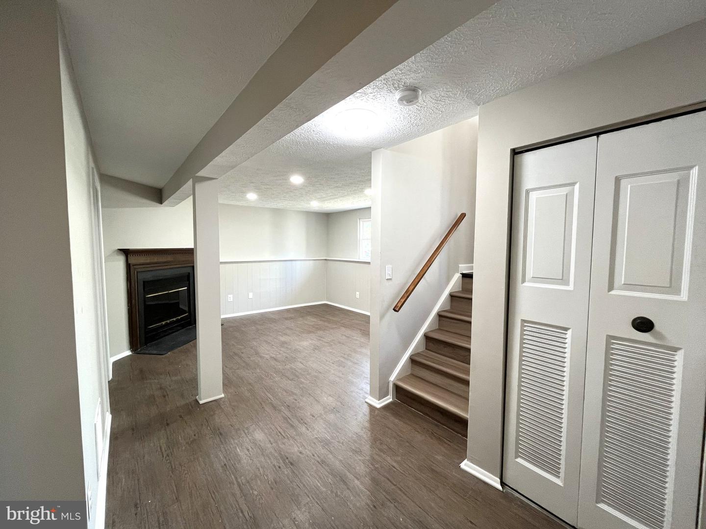 1408 Boulder Ct Property Photo 14