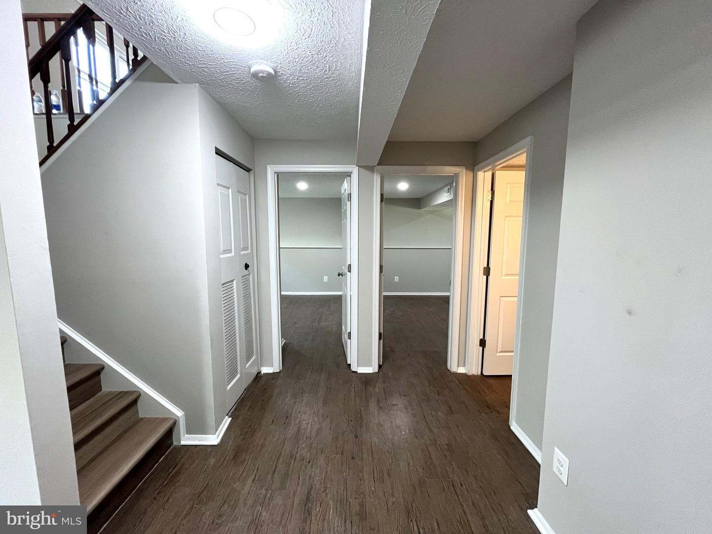 1408 Boulder Ct Property Photo 16