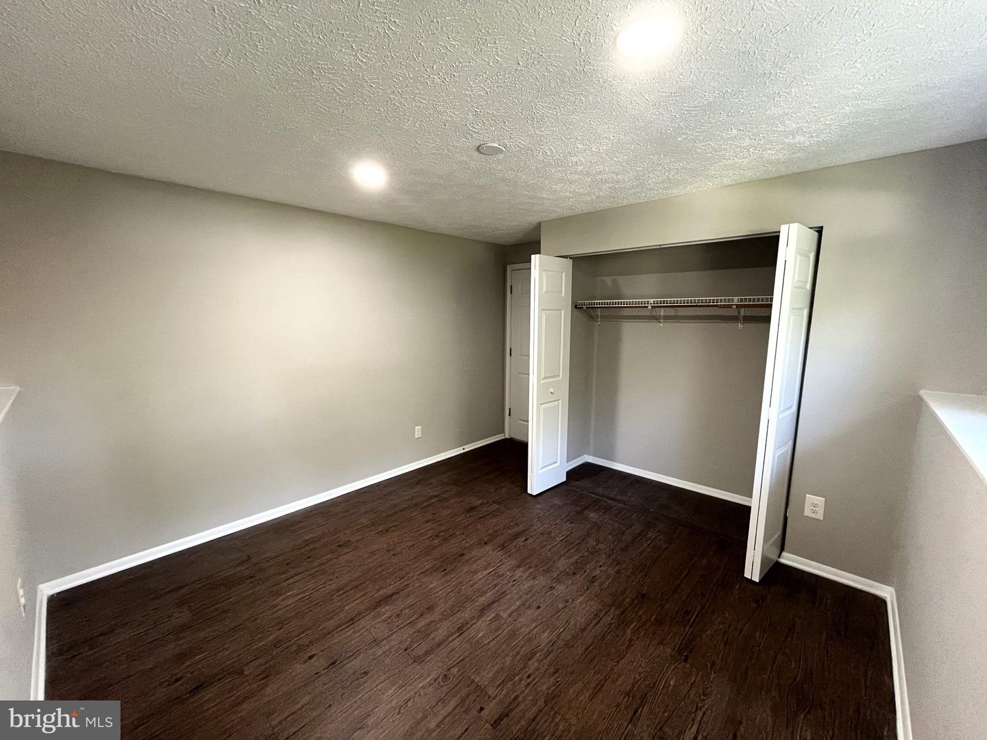 1408 Boulder Ct Property Photo 19