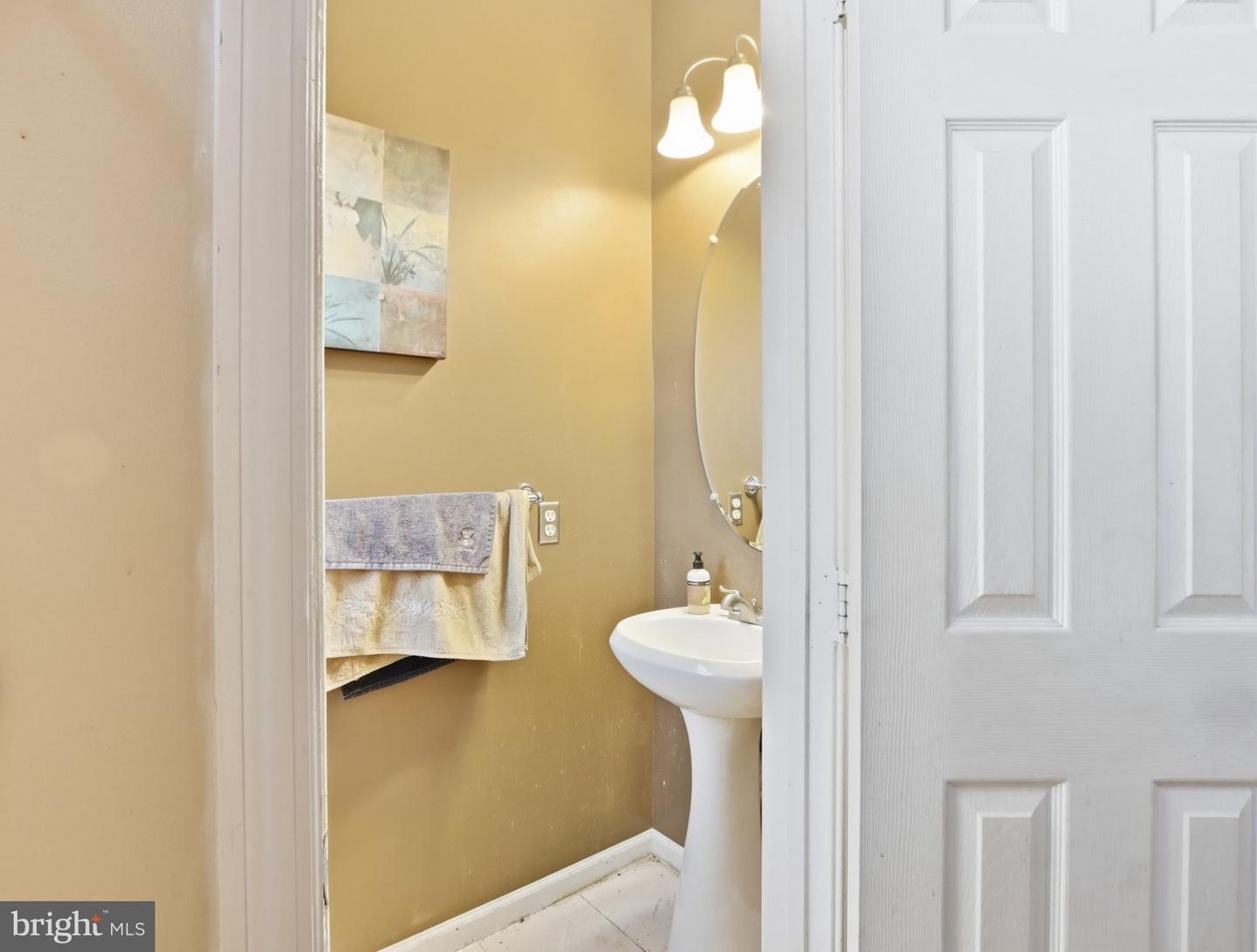 1130 Wickford Ct Property Photo 5