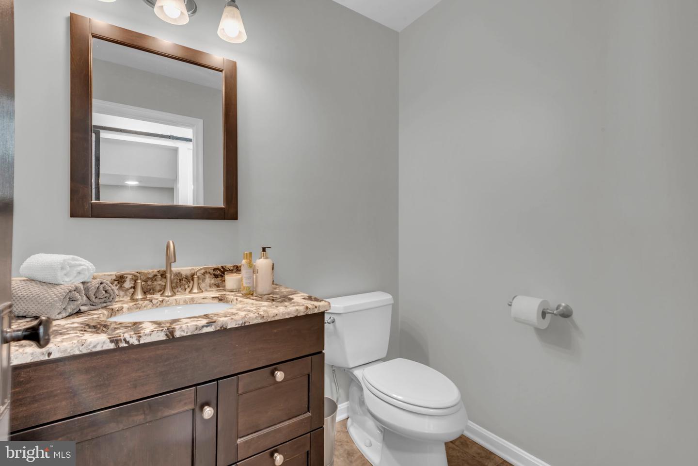 1548 Sappington Dr Property Photo 26