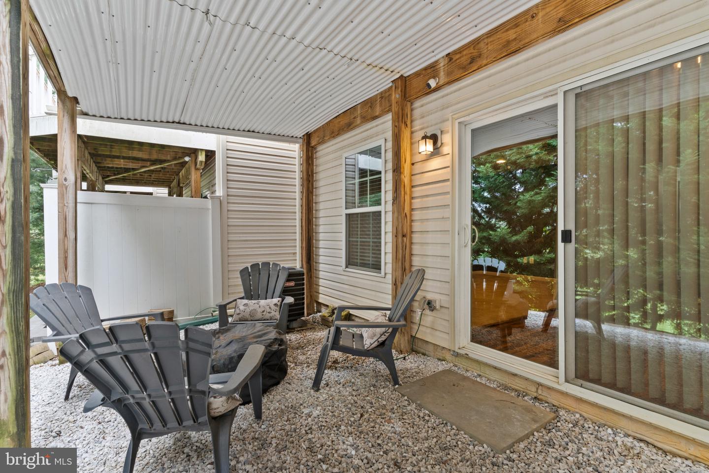 737 Olive Wood Property Photo 8