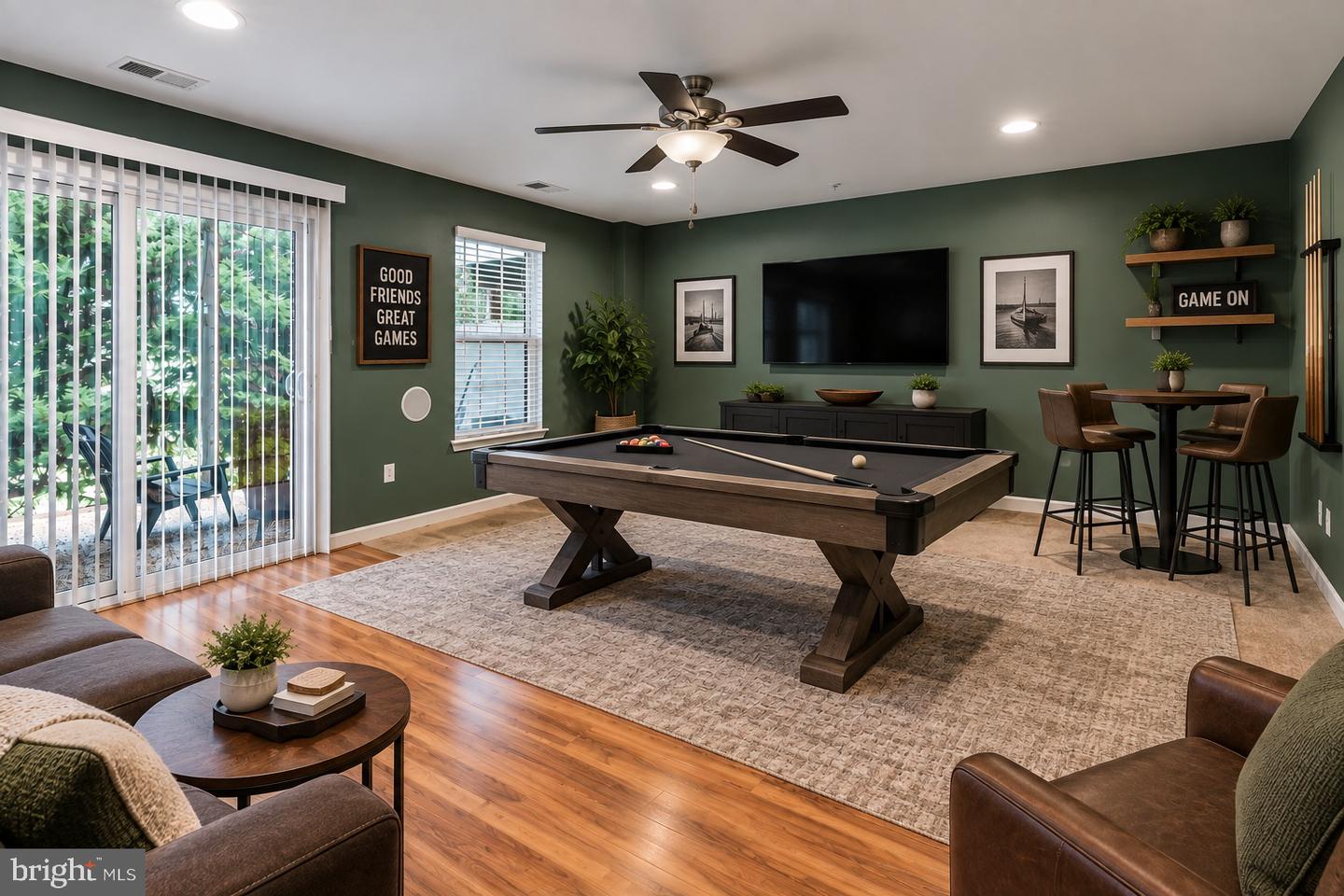 737 Olive Wood Property Photo 39