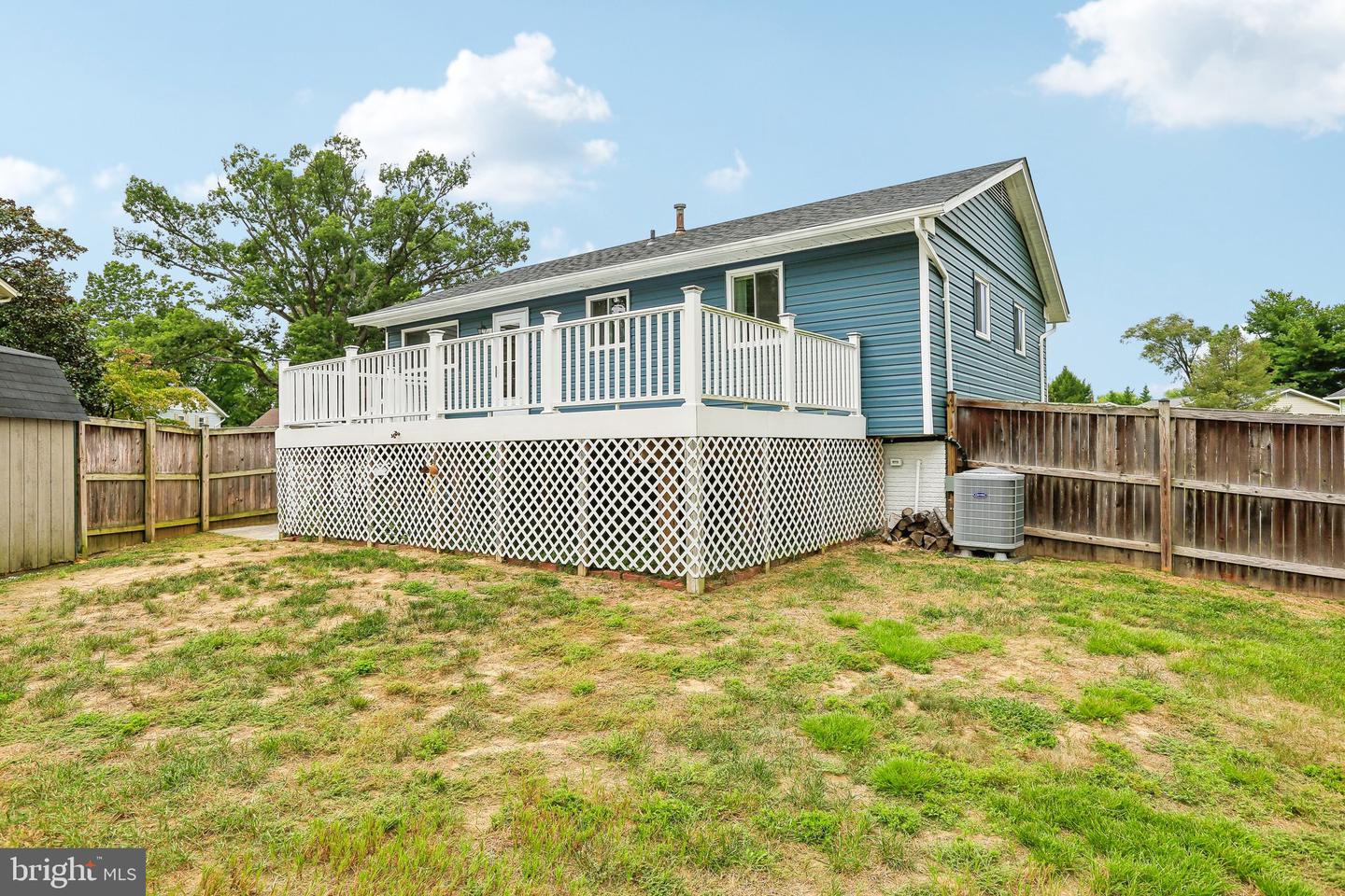 523 Chalet Dr W Property Photo 39