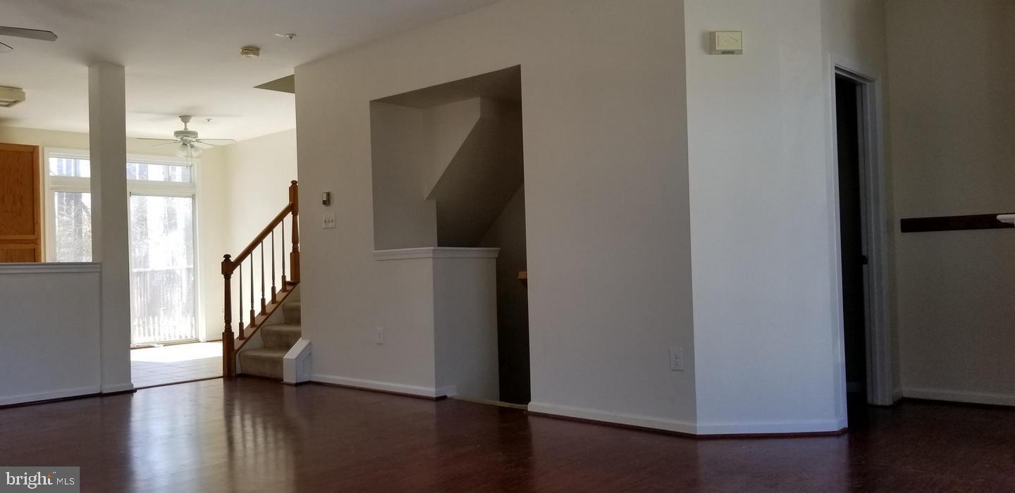 836 Knob Ct Property Photo 2
