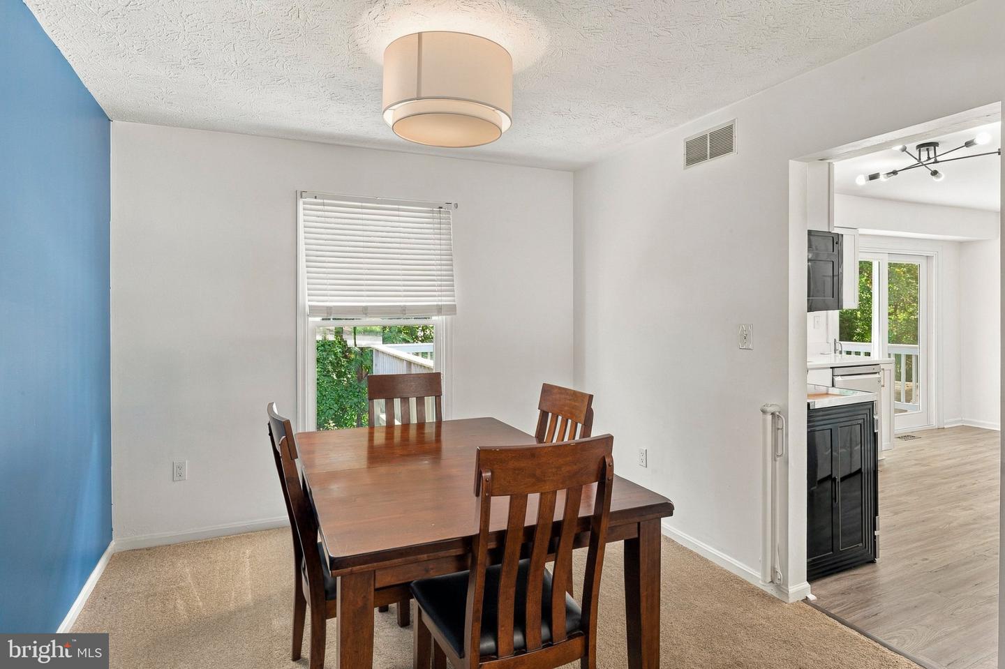 3821 Westwood Manor Way Property Photo 5