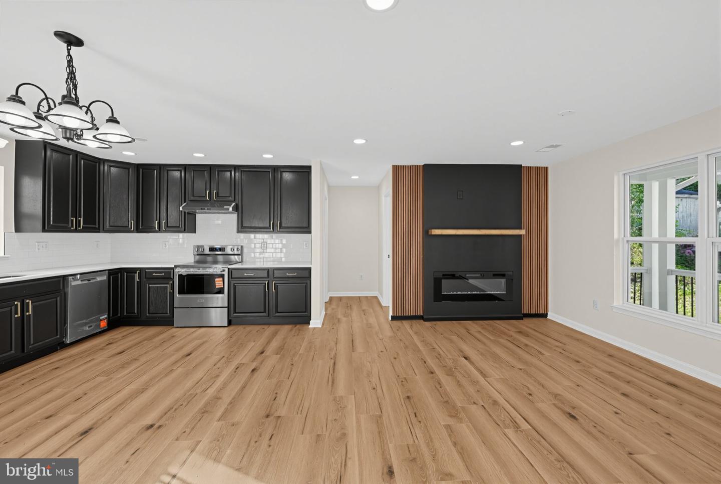207 Elizabeth Ave Property Photo 13