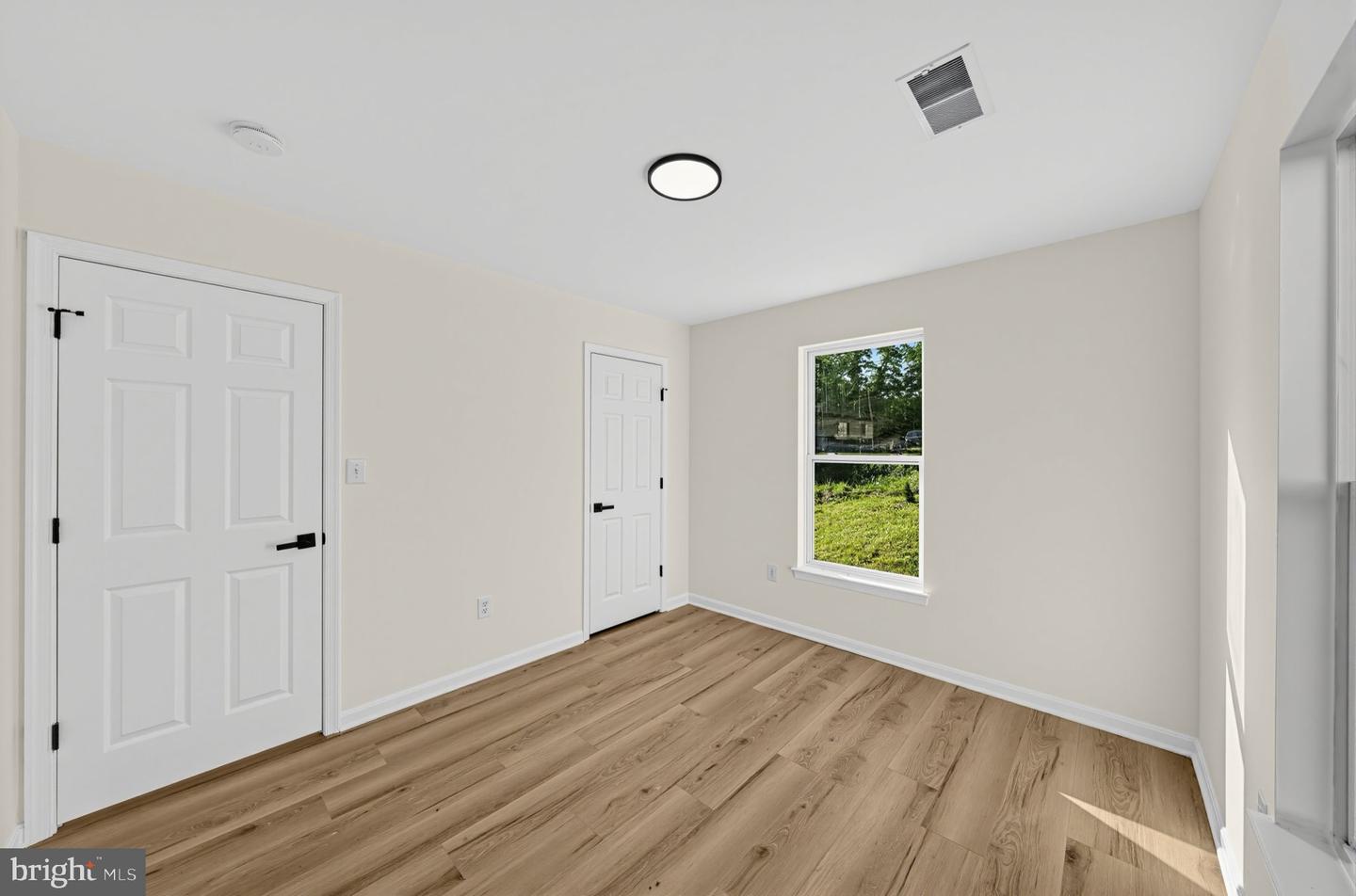 207 Elizabeth Ave Property Photo 15