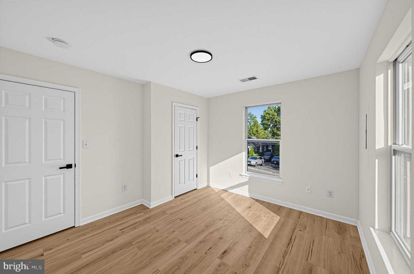 207 Elizabeth Ave Property Photo 16