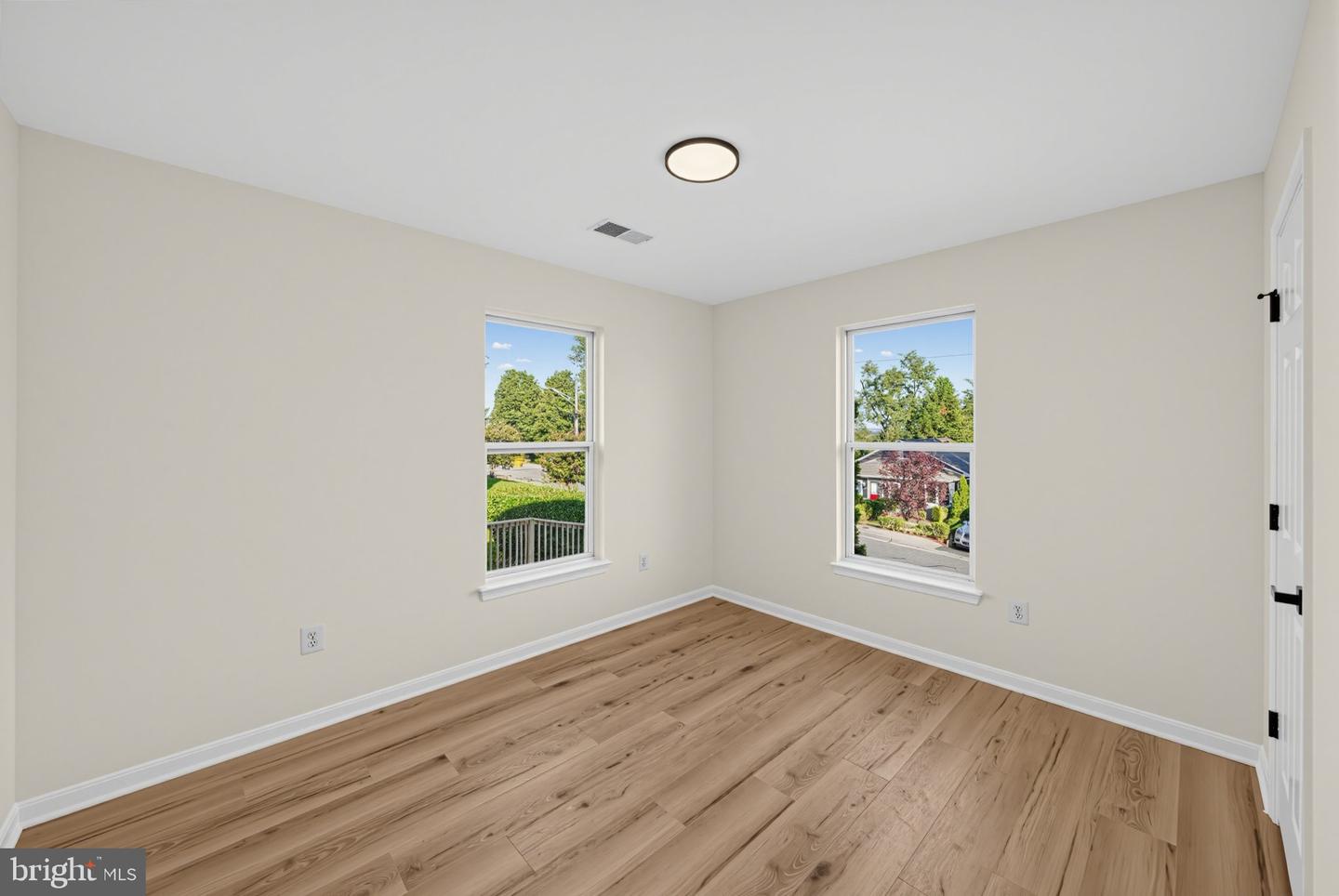 207 Elizabeth Ave Property Photo 19