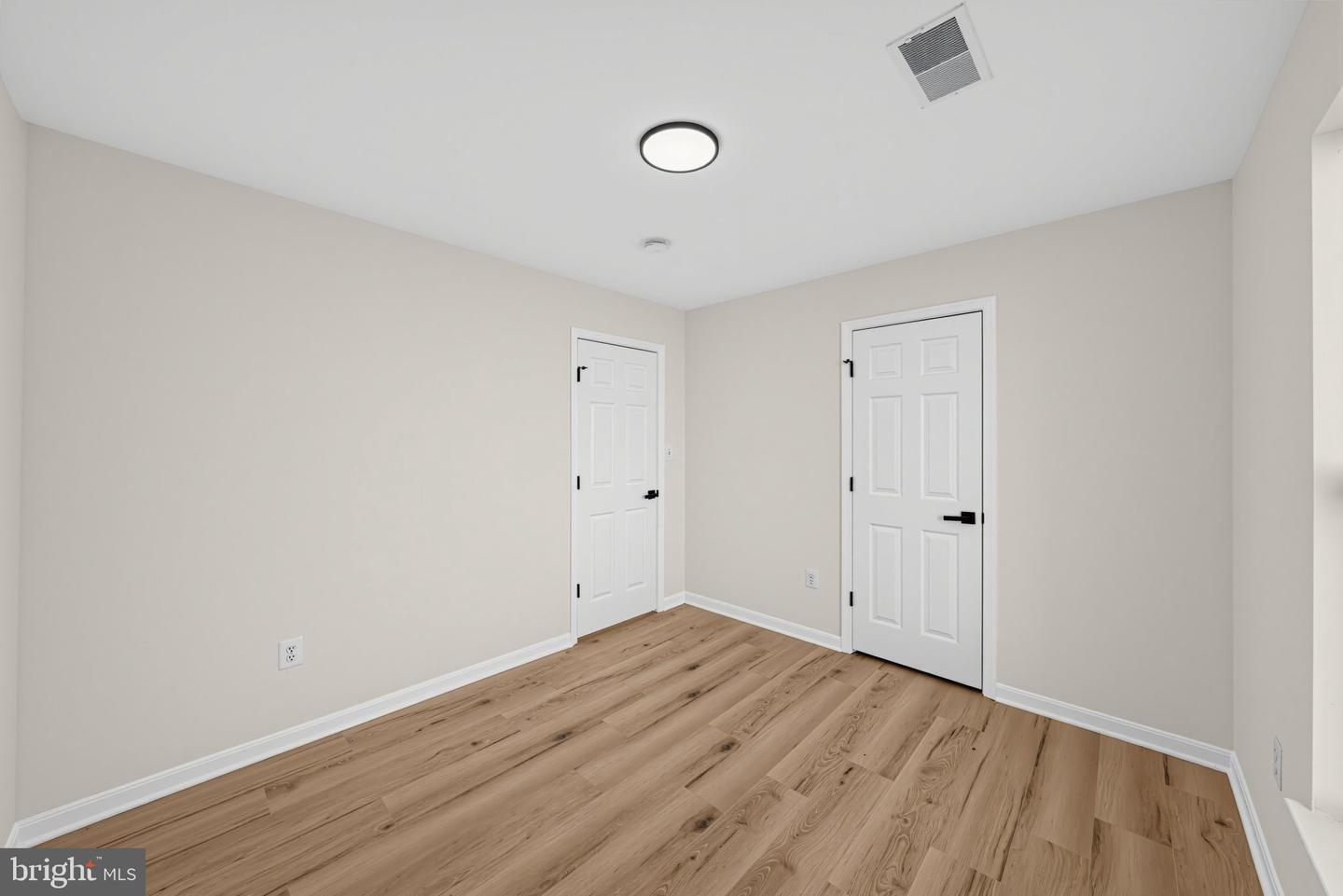 207 Elizabeth Ave Property Photo 20