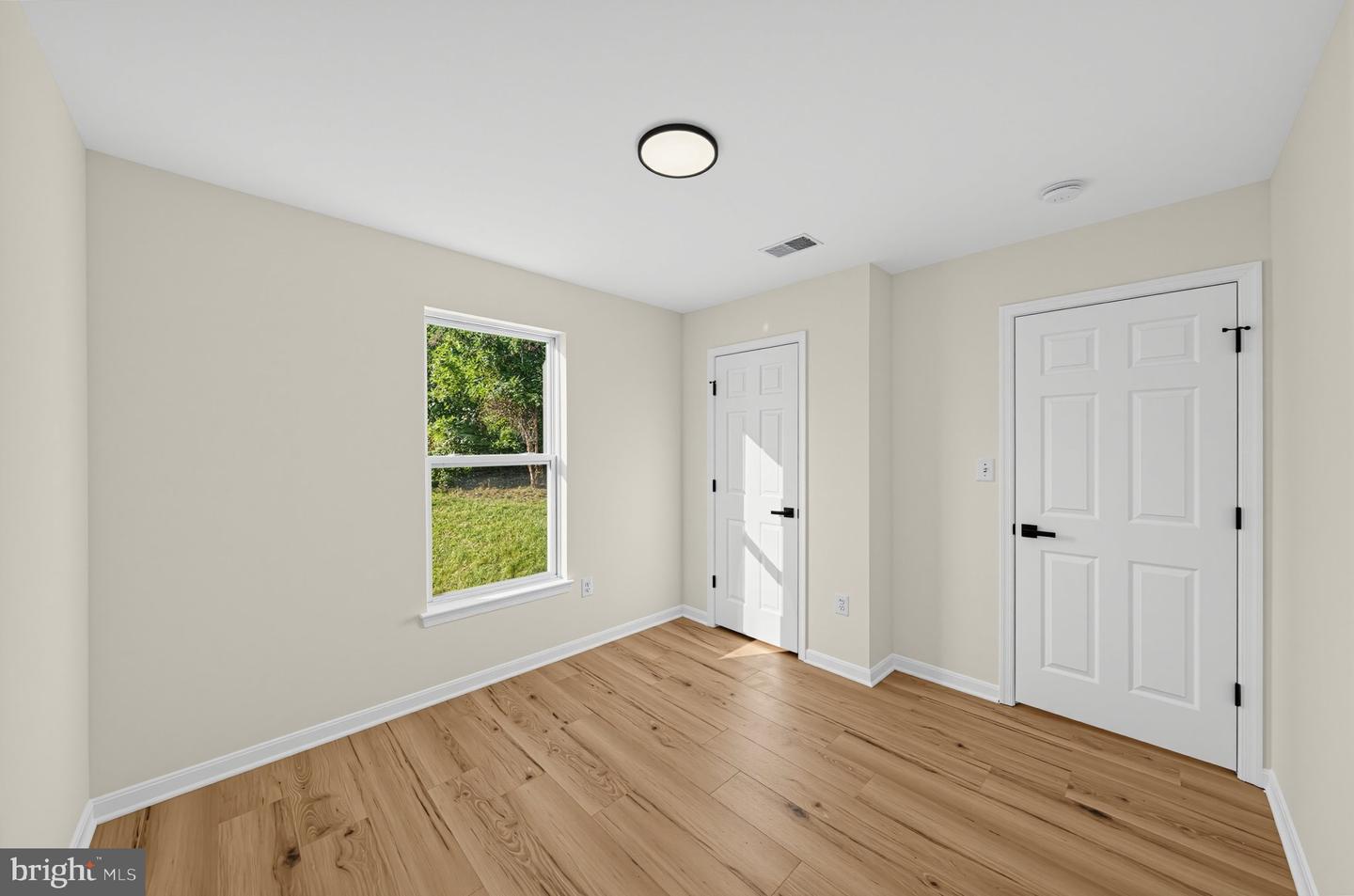 207 Elizabeth Ave Property Photo 22