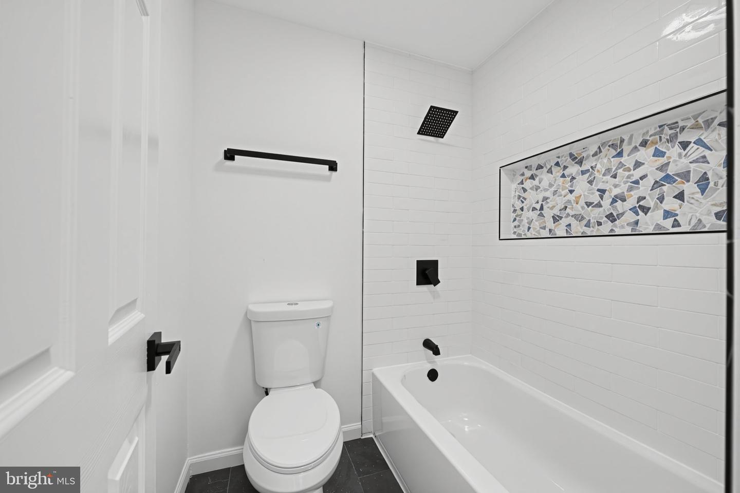 207 Elizabeth Ave Property Photo 26