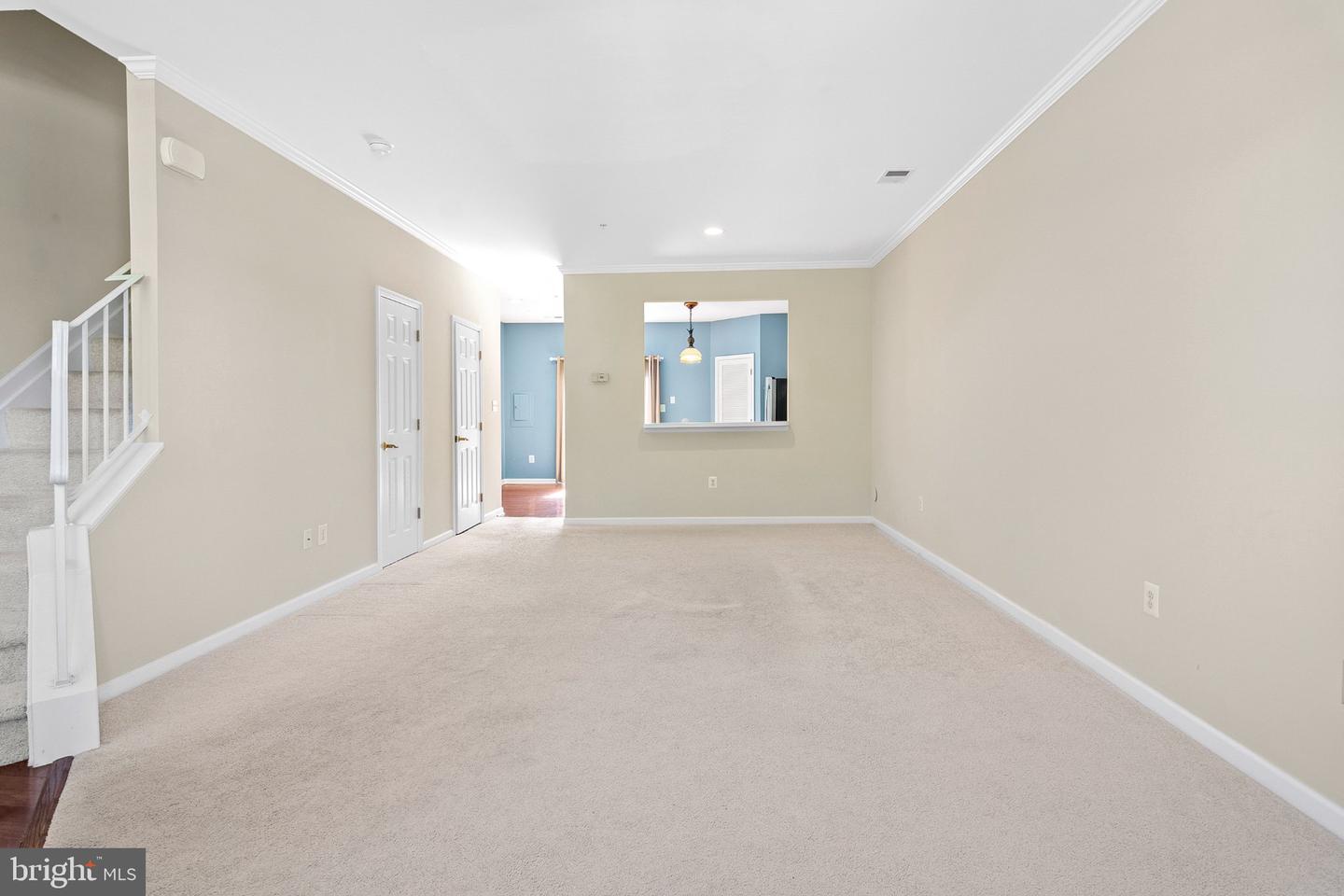 8619 Willow Leaf Ln Property Photo 5