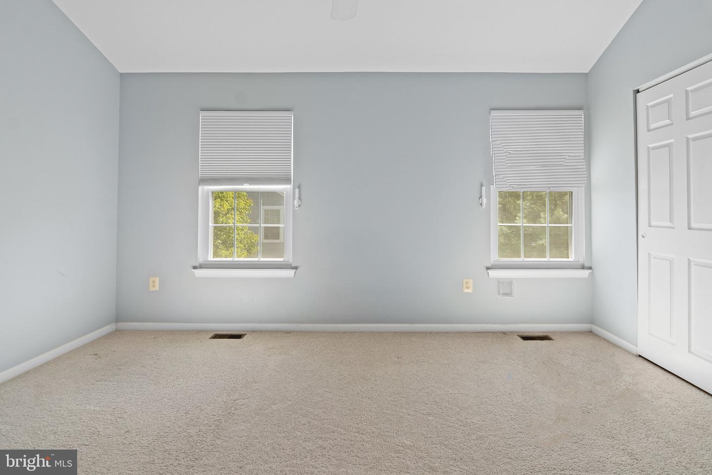 8619 Willow Leaf Ln Property Photo 16