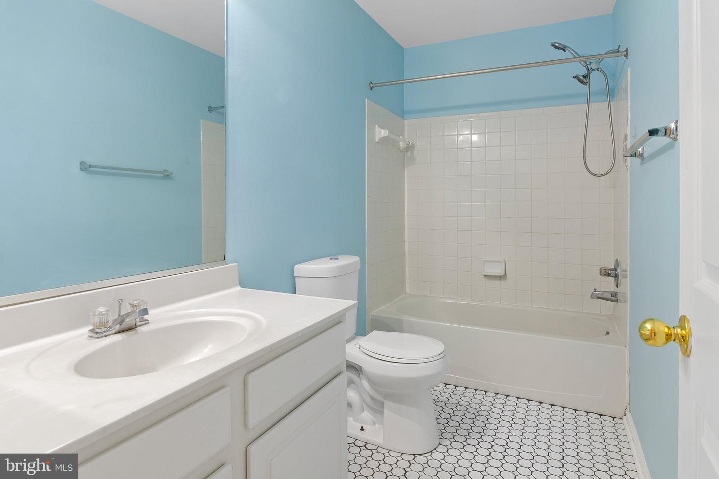 8619 Willow Leaf Ln Property Photo 24