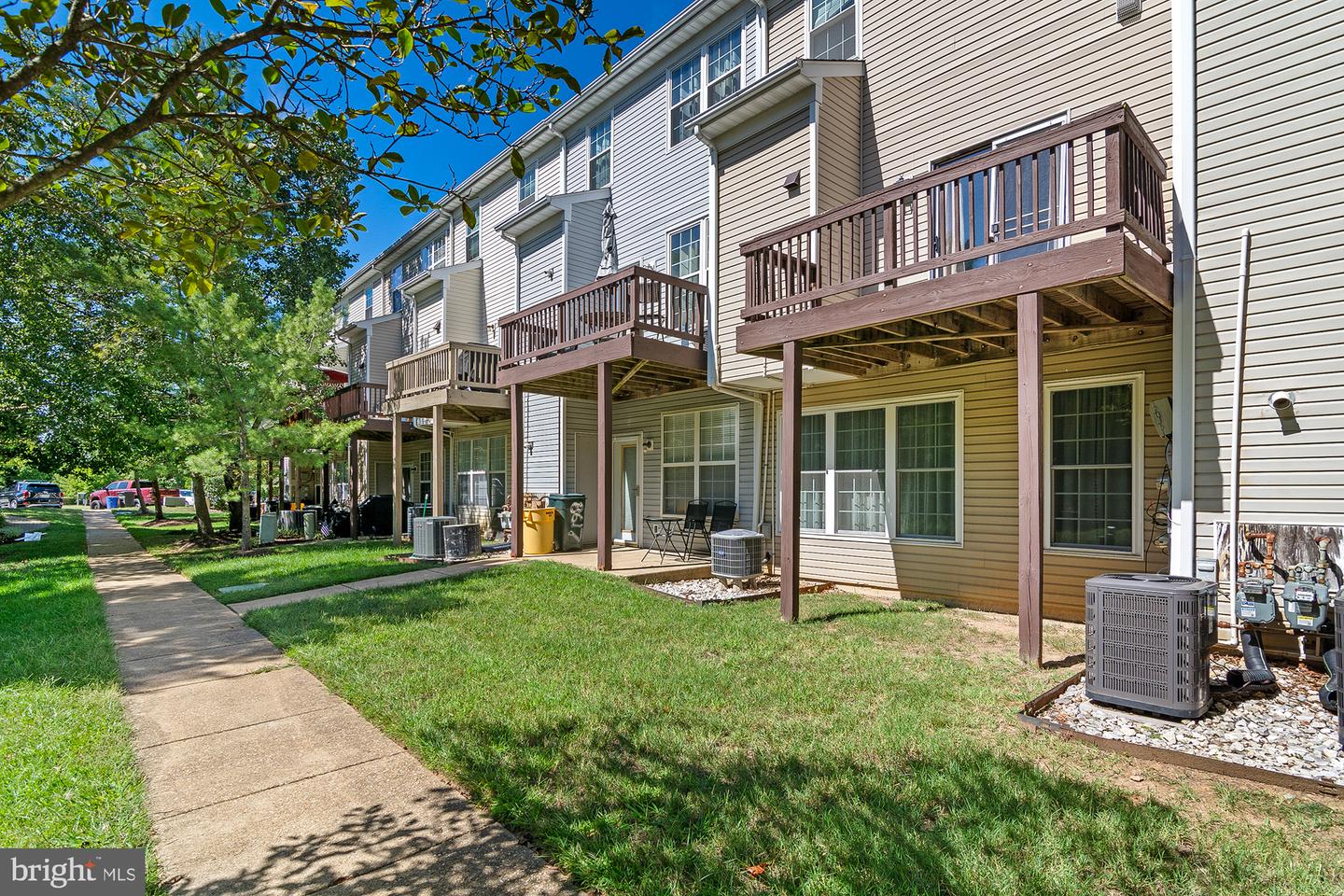 8619 Willow Leaf Ln Property Photo 29