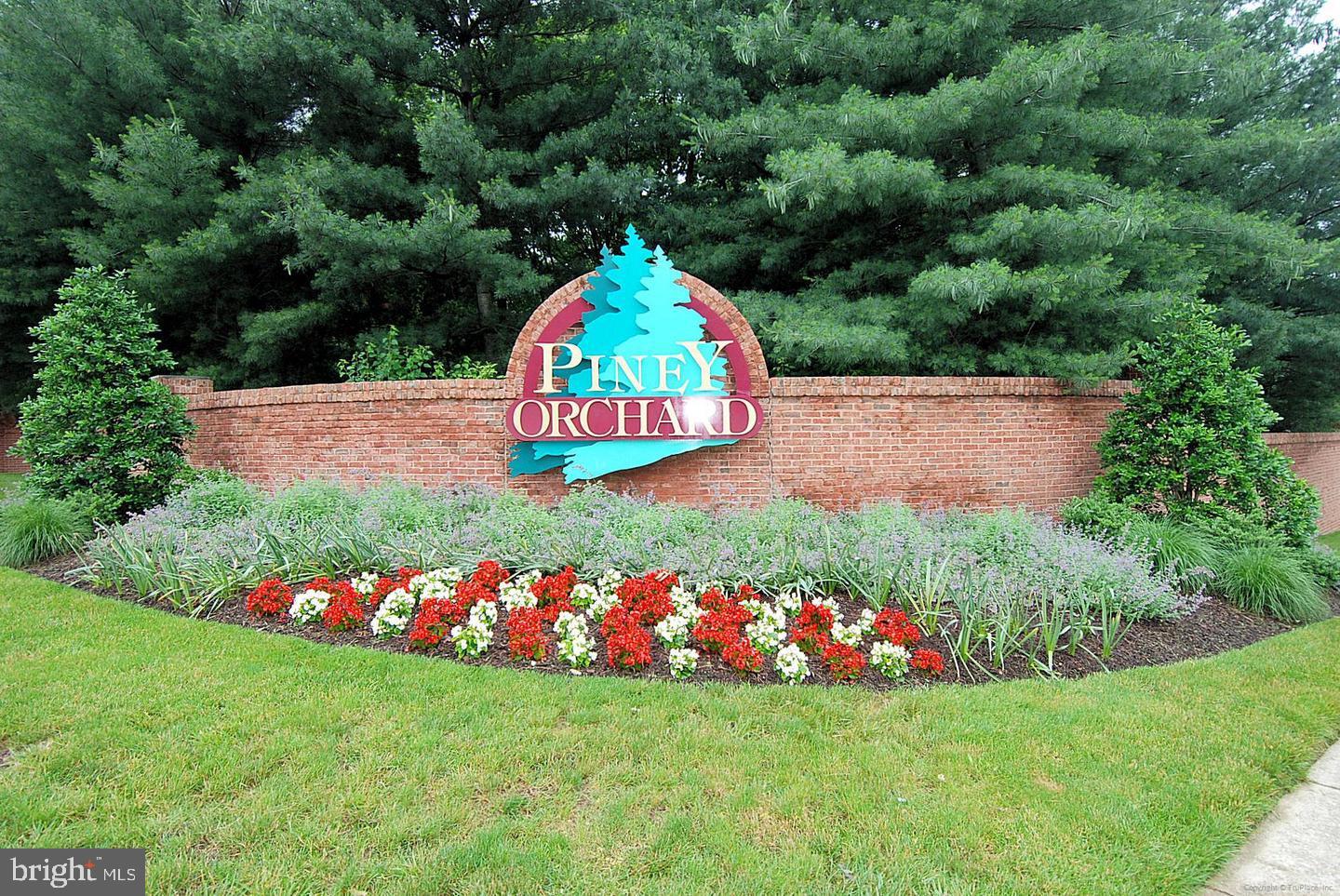 8619 Willow Leaf Ln Property Photo 31