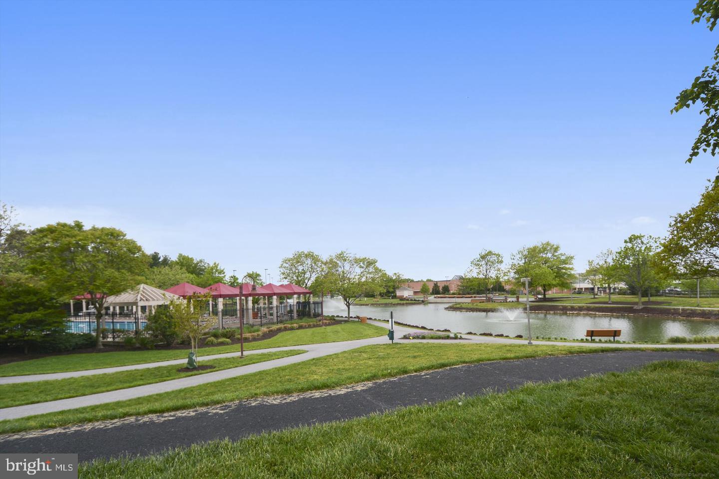 8619 Willow Leaf Ln Property Photo 33